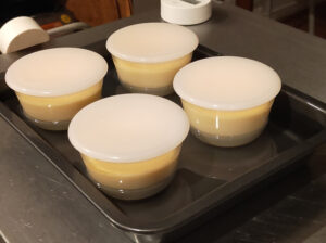 粗熱をとられるプリンたち